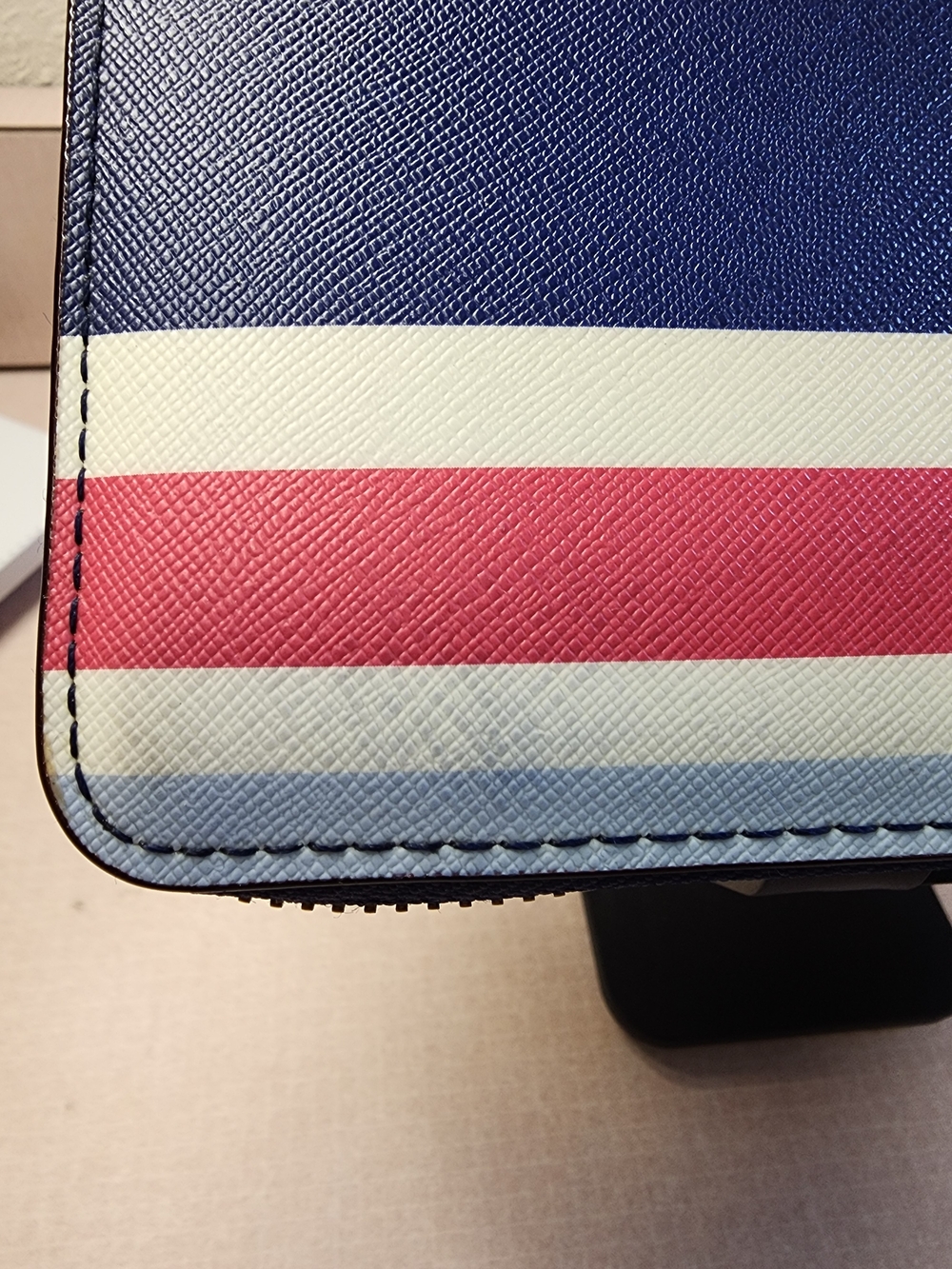 kate spade Laurel Way "Neda" Striped Zip-Around Wristlet - Picture 3 of 10